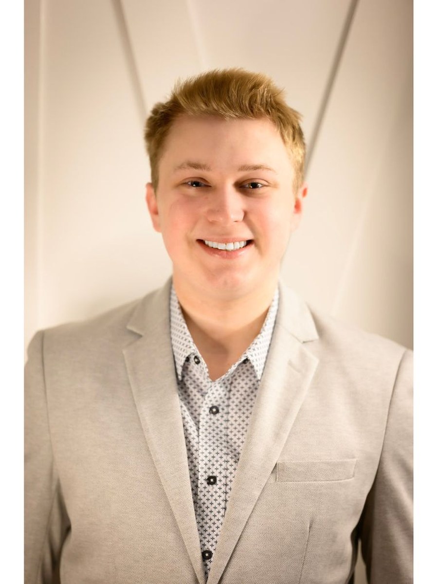 Brandon Lawrence, Realtor with Keller Williams Edina